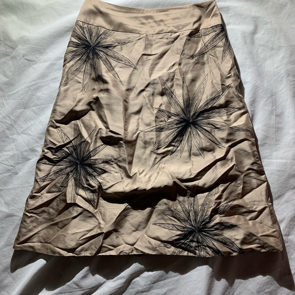 Grace Dane Lewis Size 6 Silk Skirt Length 28”